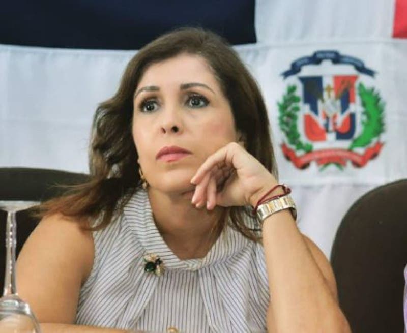 Ingrid Mendoza, sera la compañera de boleta de Leonel Fernández