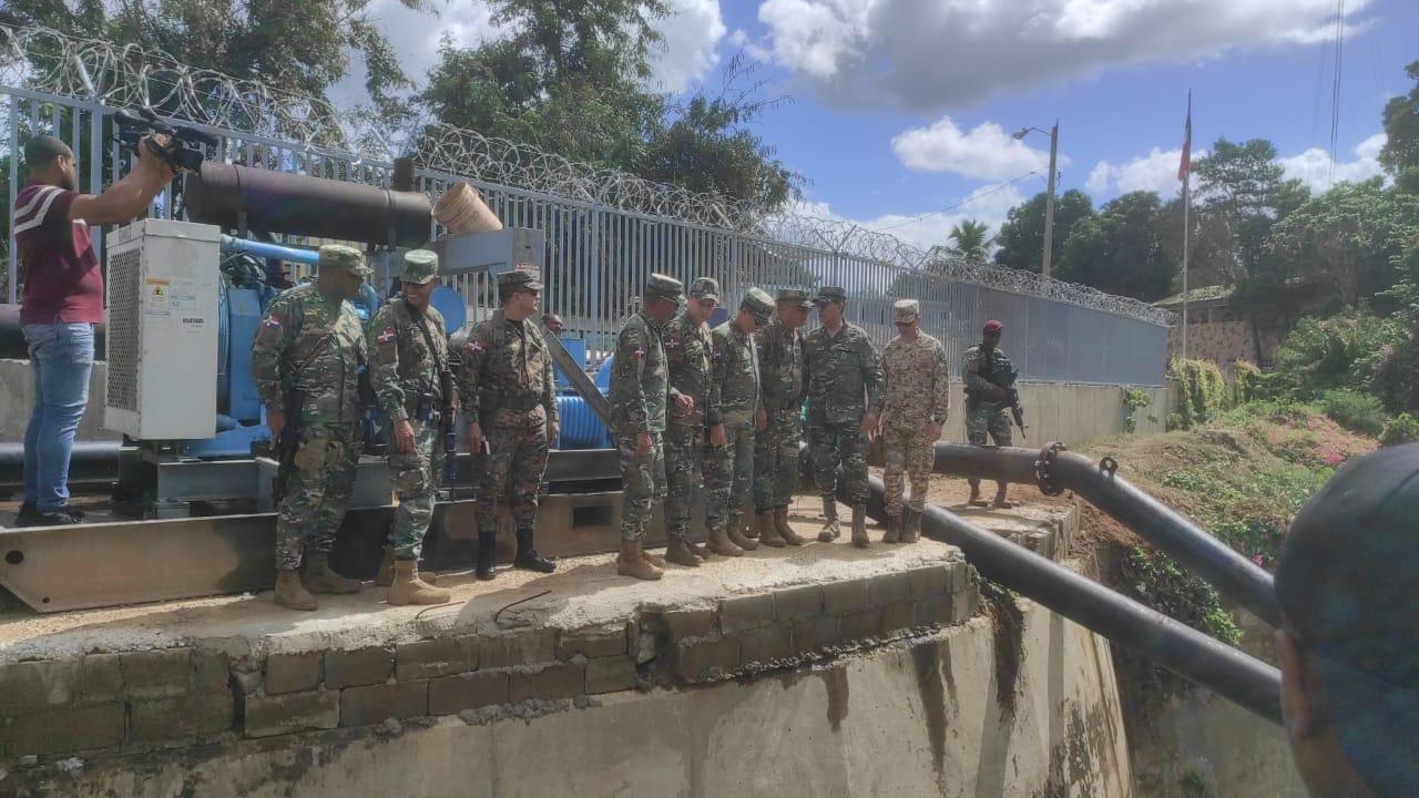Militares vigilan toma de agua en canal La Vigía de zona fronteriza