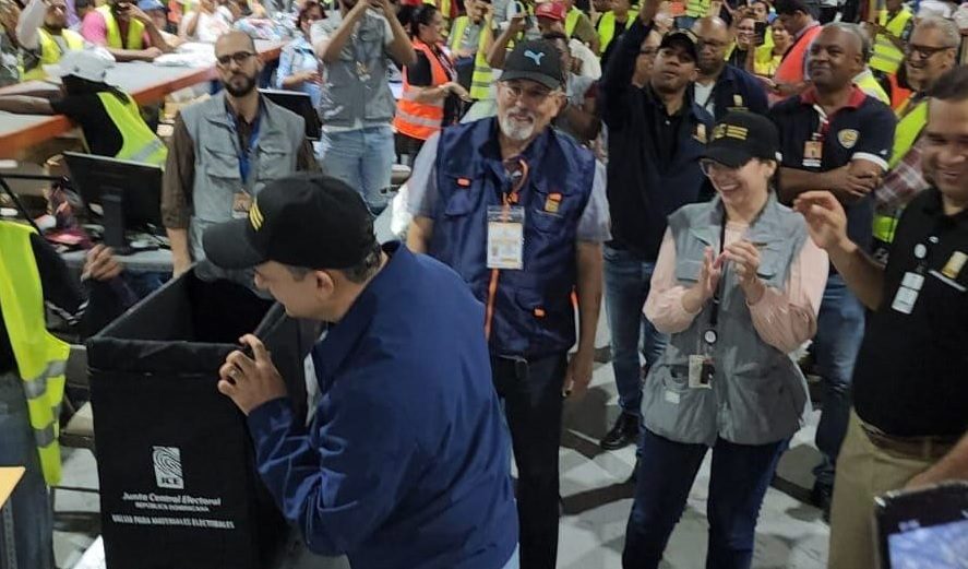 Material electoral está listo para comicios generales dominicanos