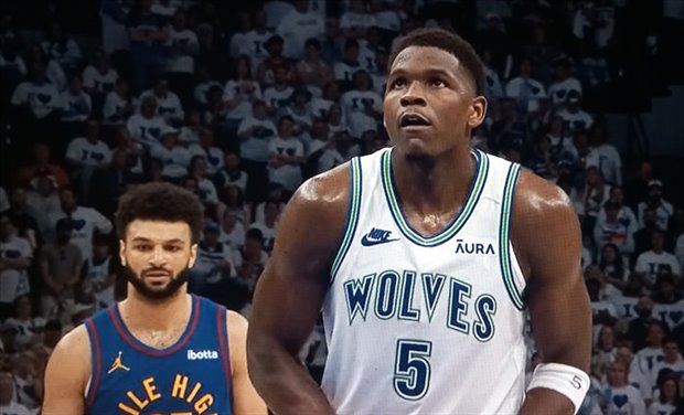 Denver y Minnesota van por todo o nada