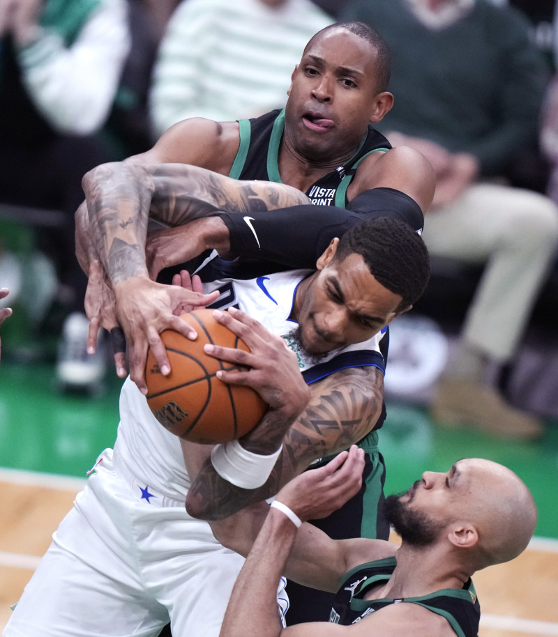 Al Horford tras segunda victoria de los Celtics sobre Dallas: «Estamos intentando jugar duro»