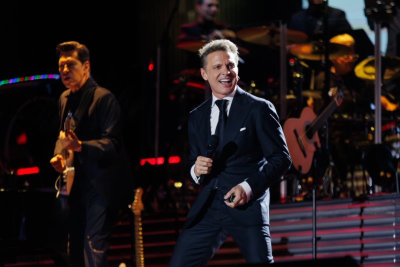 ¿Por qué Luis Miguel pide que cubran el suelo con sábanas en los hoteles donde se hospeda?