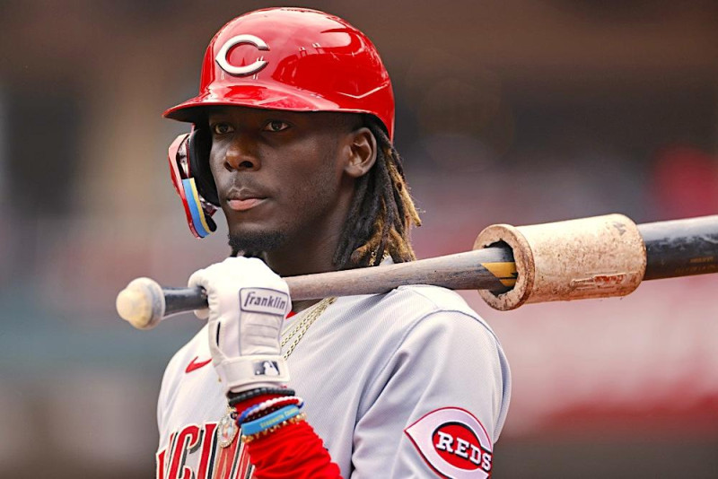 Elly De La Cruz amenaza récord de ponches para un dominicano en una temporada