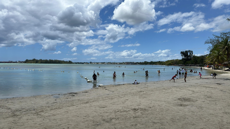 “No hay Semana Santa en Boca Chica”, el grito de los comerciantes y la gente