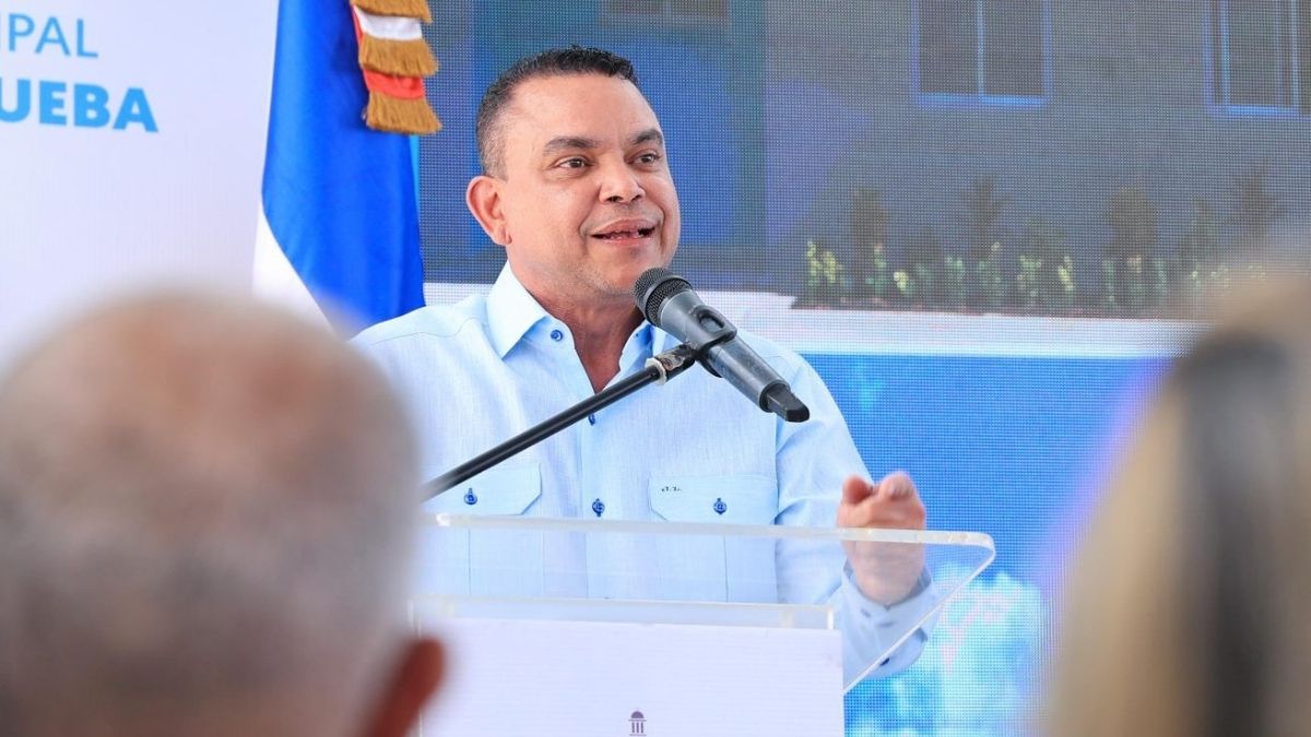 SNS recibe antorcha de Juegos Centroamericanos y del Caribe Santo Domingo 2026 y garantiza asistencia médica gratuita para atletas