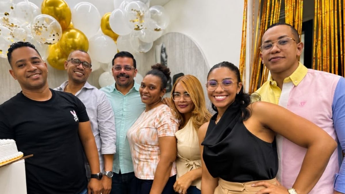 EMBO DENT FACIAL CELEBRA SU PRIMER ANIVERSARIO CONSOLIDANDO SU COMPROMISO CON LA EXCELENCIA EN SALUD Y ESTÉTICA FACIAL