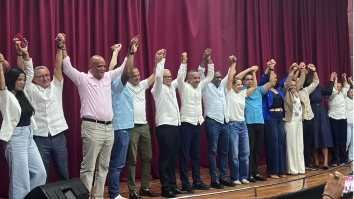 David Collado designa a Agustín Burgos como coordinador de campaña en La Vega para su proyecto 2028